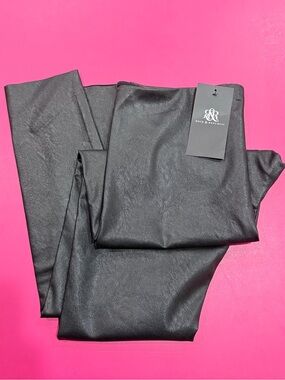 Rock & Republic Black Faux Leather Leggings Classic Minimalist Lined Medium NWT